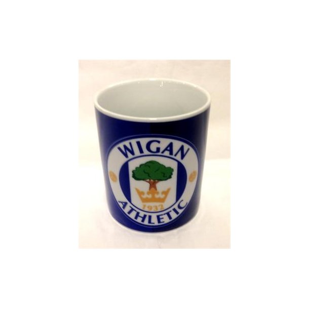 Wigan krus m/emblem farve / striber p hvid grund i keramik